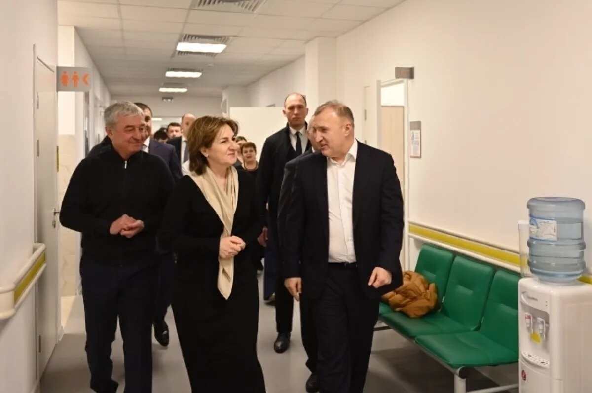    Мурат Кумпилов принял участие в открытии новой поликлиники в Энеме