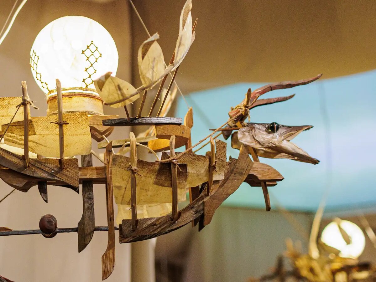    На выставке «Фантастические миры Анатолия Титова». Фото: «Республика» / Михаил Никитин