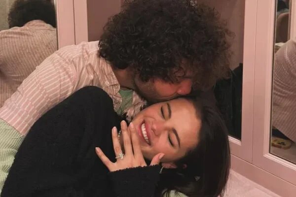    Селена Гомес со своим женихом, фото: соцсети