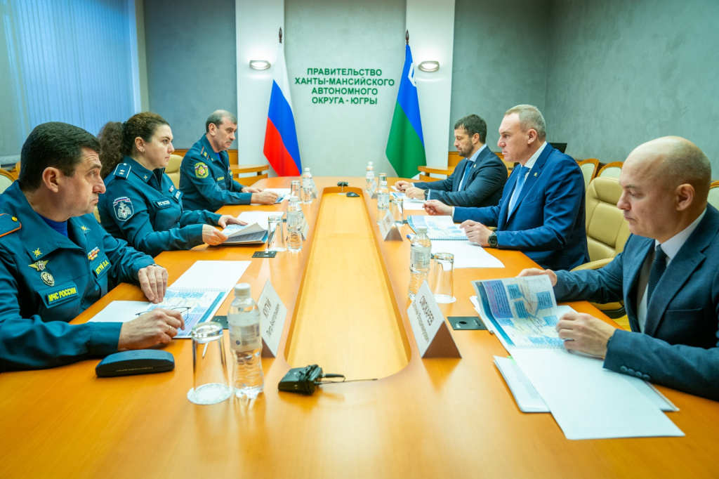    В Югре стартовали межрегиональные сборы управлений МЧС по УрФО