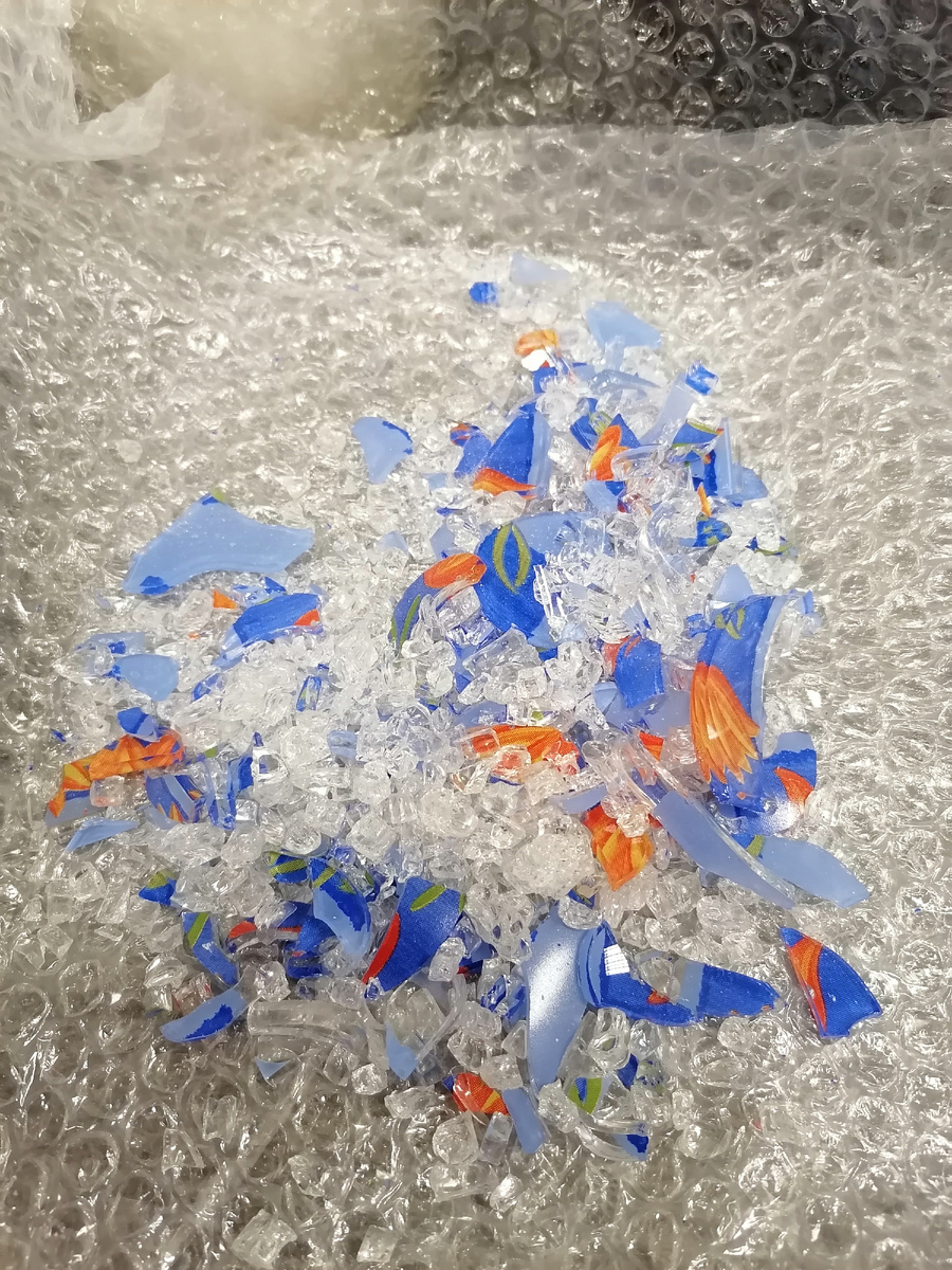 Вот такие "осколки разбитого вдребезги" я получила в ПВЗ Боксберри