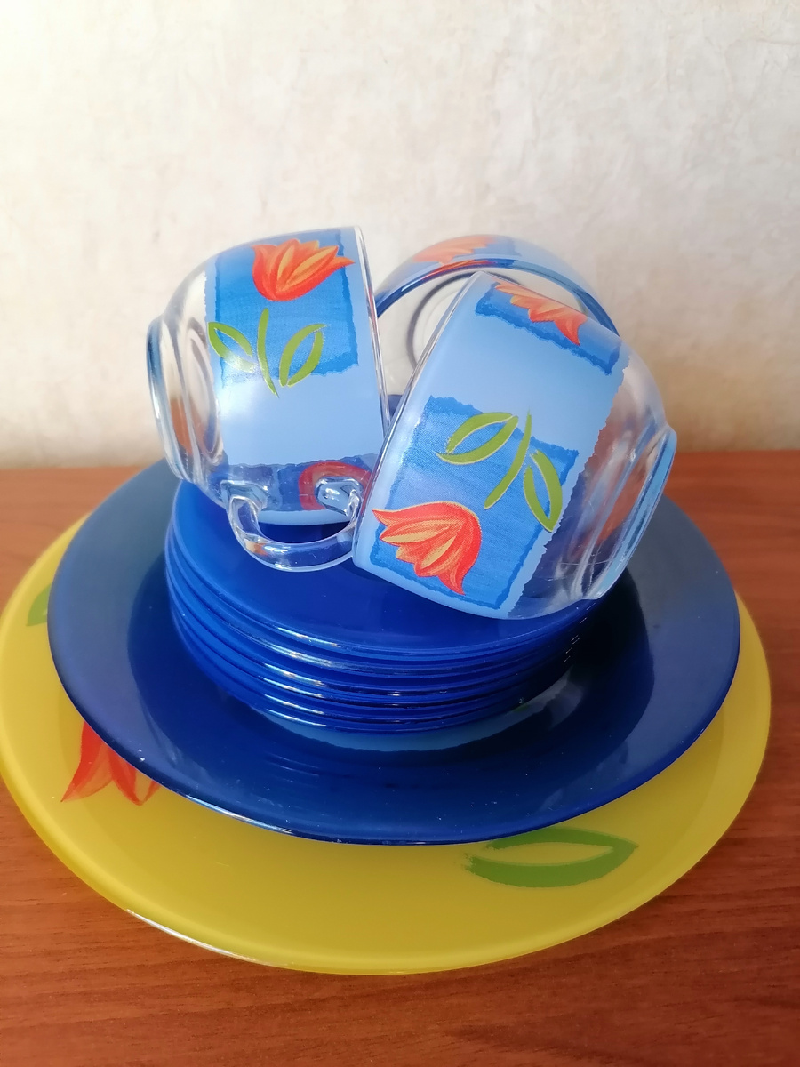 Тот самый синий Luminarc не в полной комплектации