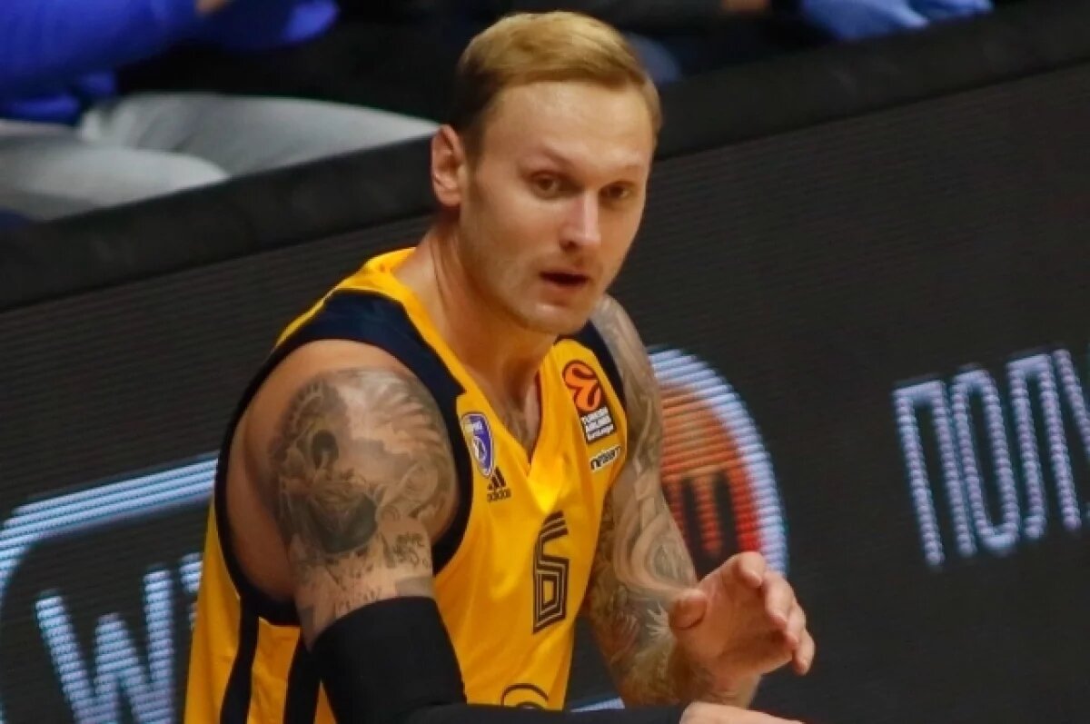    Местом, где было найдено тело Яниса Тиммы, оказалась старая пятиэтажка