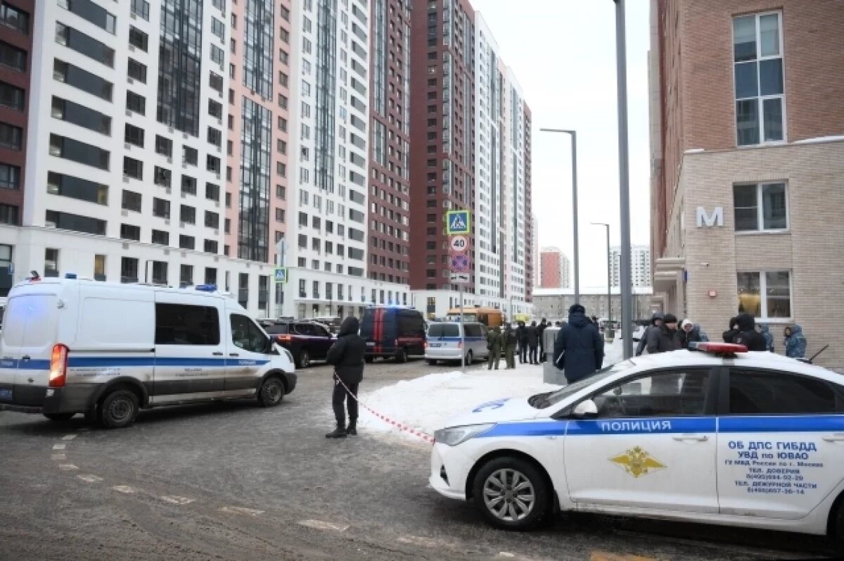    При подрыве военных в Москве взрывной волной выбило стекла в доме напротив