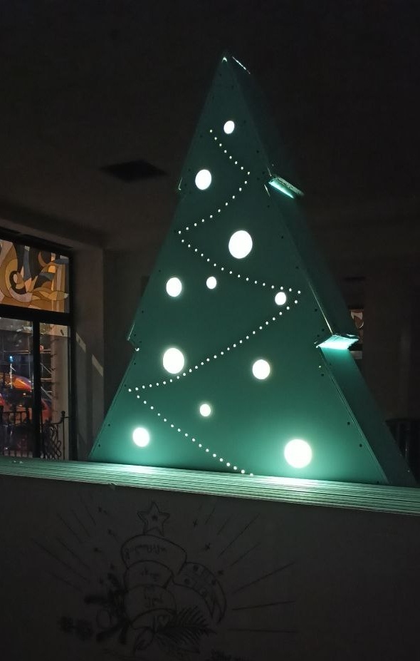 готовый вариант (листайте изобрадения в галерее - там размеры и как размечалось)