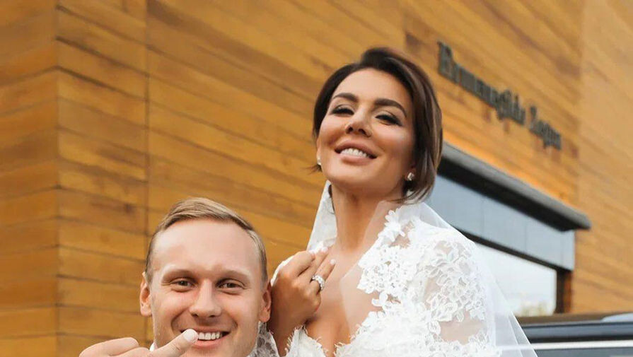 Свадьба певицы Анны Седоковой и баскетболиста Яниса Тимма, 2020 год ©annasedokova/Instagram  📷