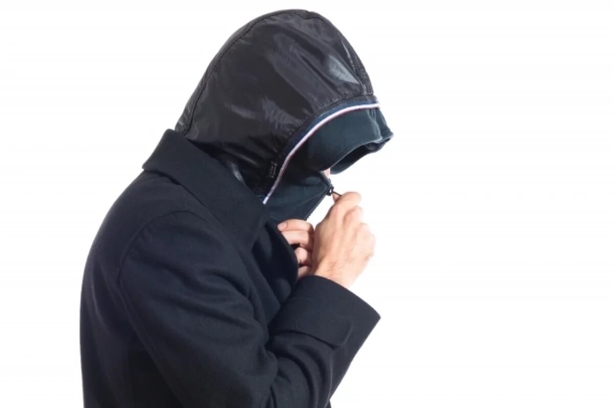    В воронежских Семилуках мужчина напал на школьницу