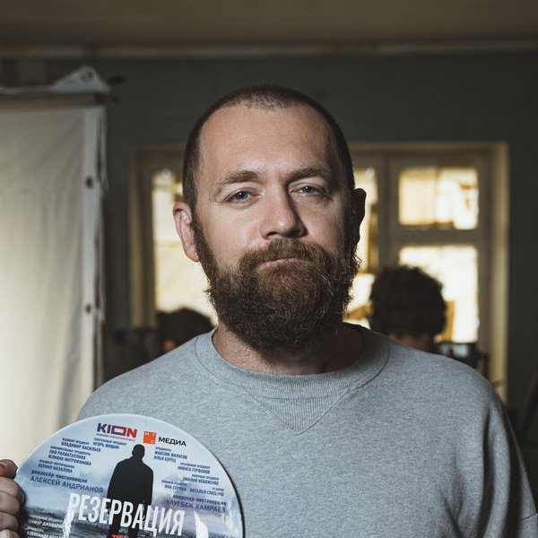     Денис Шведов и Филипп Янковский окажутся в «Резервации»