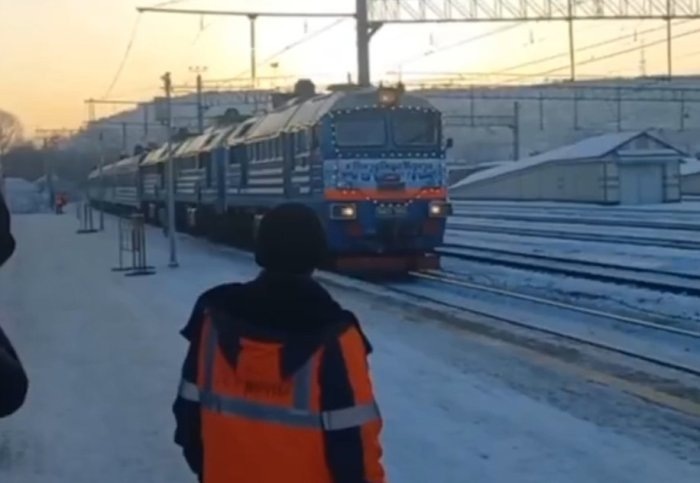 Фото одного из жителей Новокузнецка из группы «Поезд Деда Мороза», vk.com