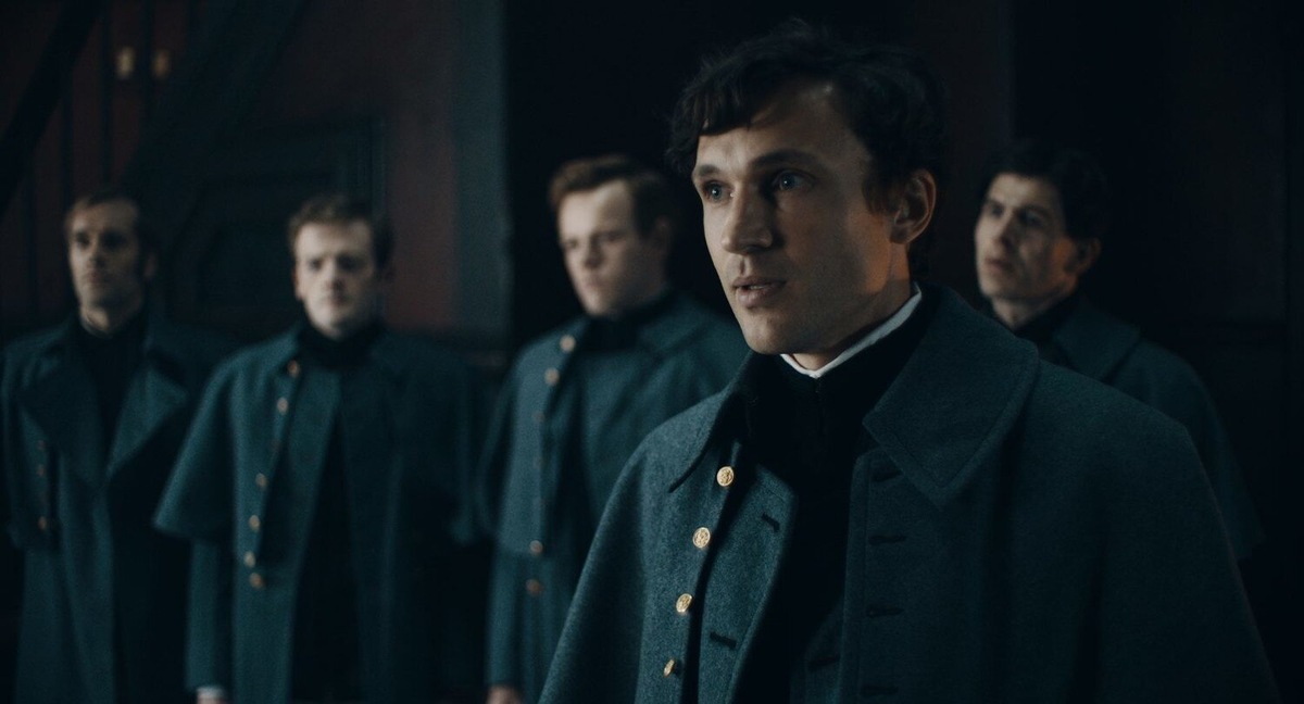 Кадеты в таверне