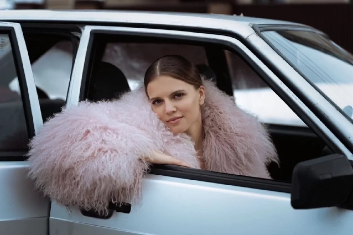    Премьеры Нового года.