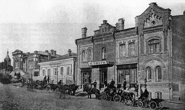    Доходный дом Эмери (ул. Шевченко, 10), дореволюционный вид. Источник: dkphoto.livejournal.com