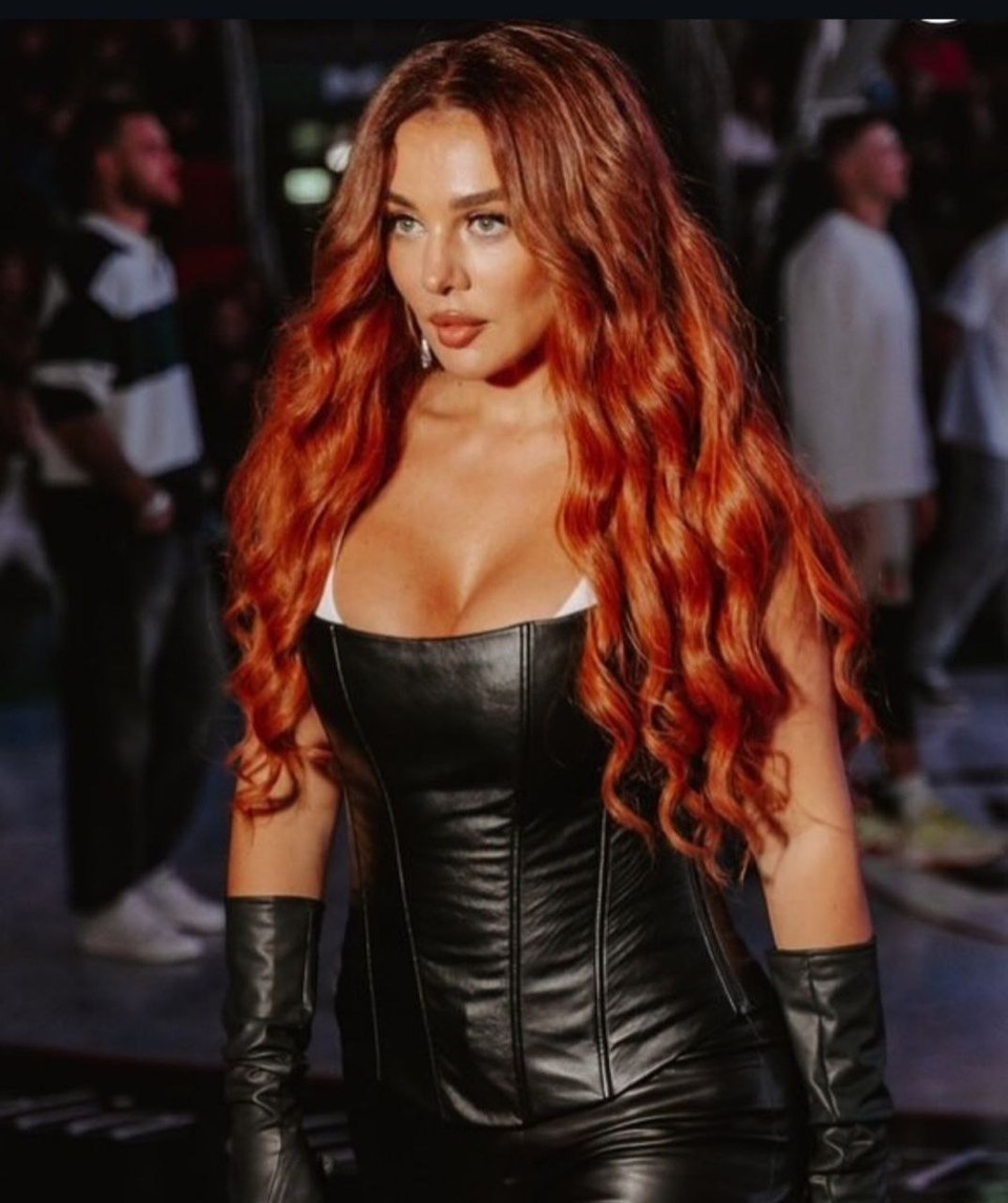    Эффектной Анне исполнилось 42 года. Фото: личная страница Анны Седоковой в соцсети.