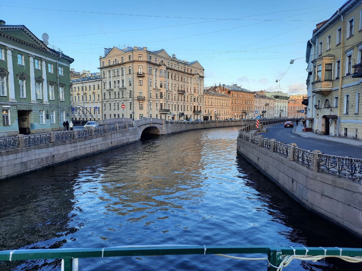 Улицы Санкт-Петербурга в начале декабря. Фото из личного архива