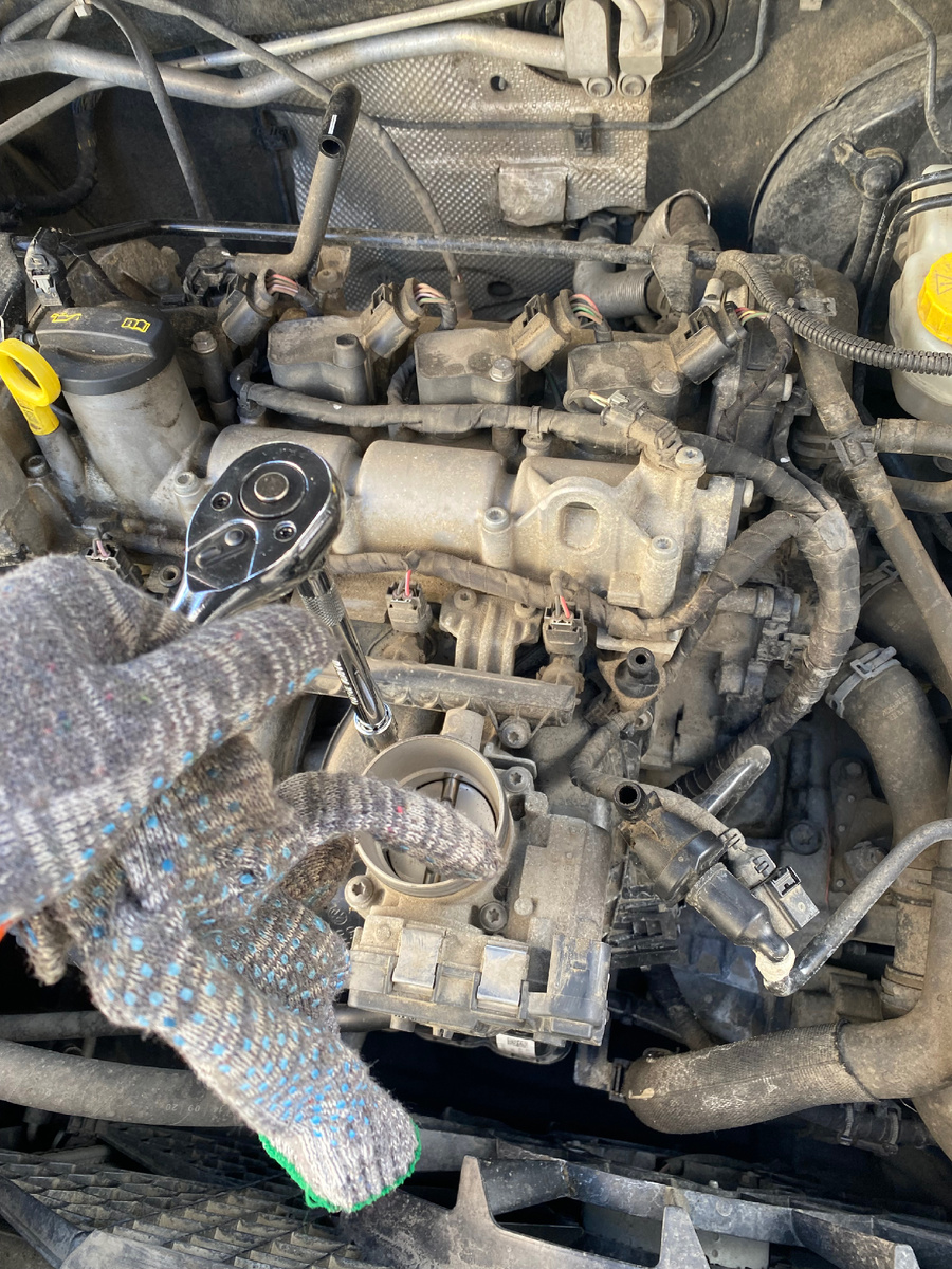 Откручиваем 4 торекс.