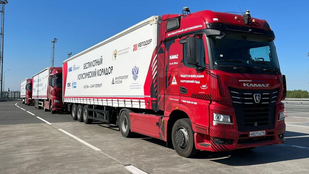 Запуск беспилотных грузовиков на М-11 "Нева". Источник фото: megapolisonline.ru