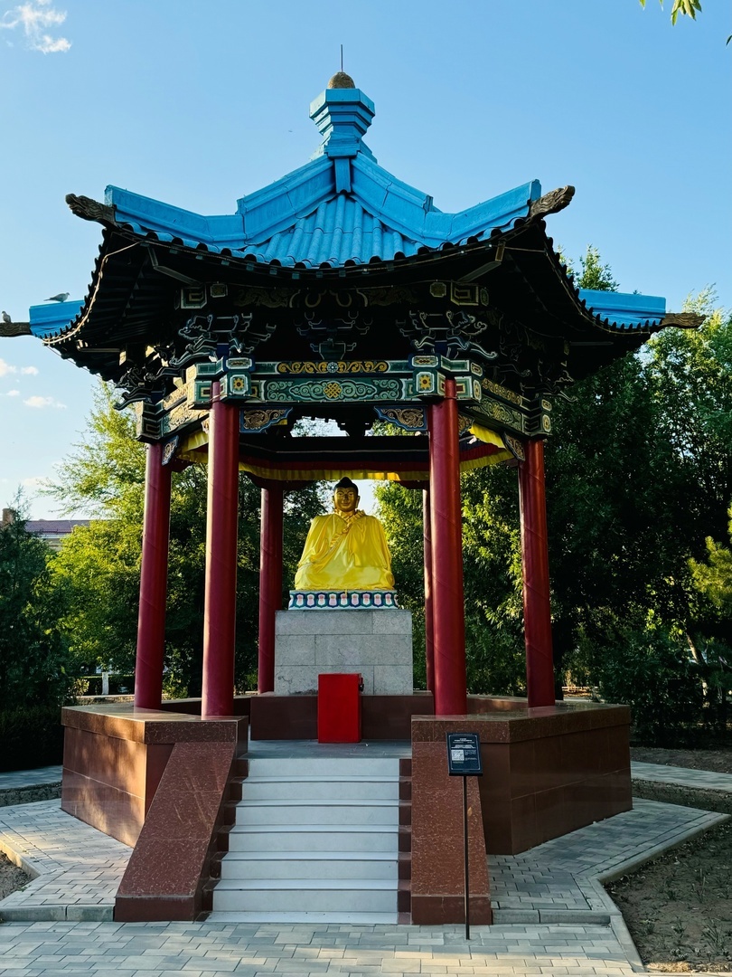 Будда, из-за которого развернули вождя