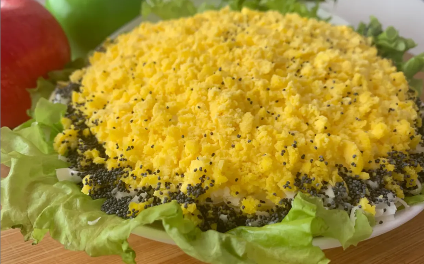 Салат "Хит застолья"- на праздничном столе займет почетное место