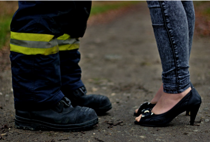 Никто из зрителей не кинулся ругать пожарных. Все отнеслись к их проступку вполне сочувственно / Фото: pxhere.com