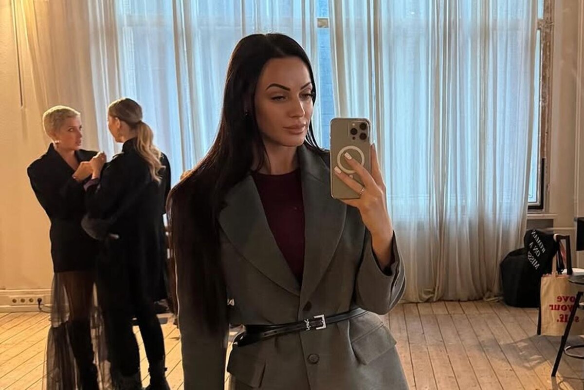    Бывшая жена Яниса Тиммы — Сана Социальные сети