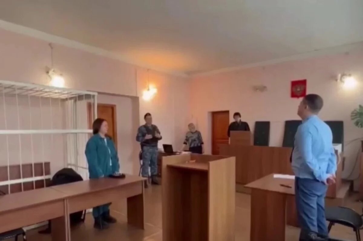    В Лесосибирске вынесли приговор девушке, похитившей у пенсионеров 1 млн руб