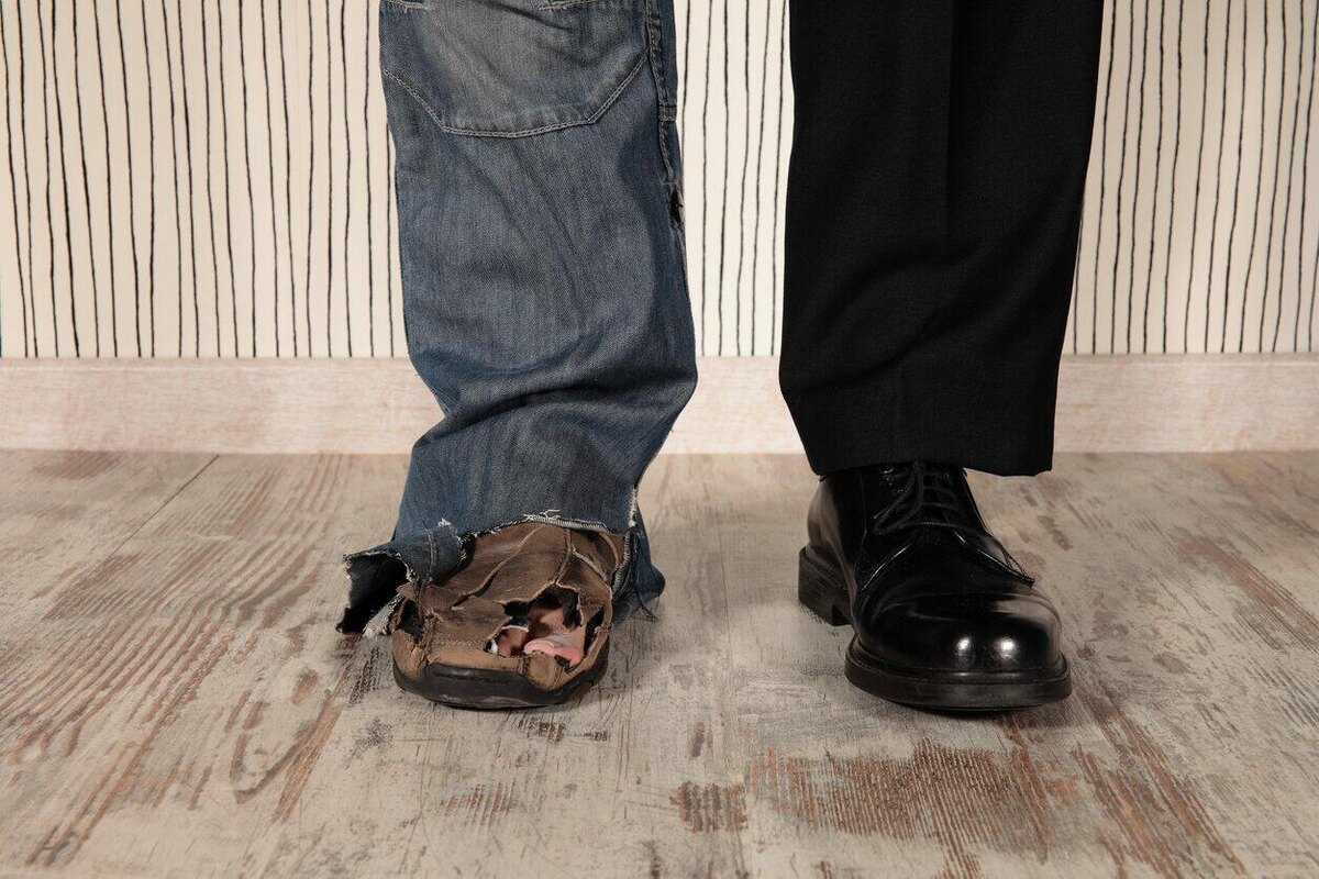 Почему одни люди богатые а другие бедные. Стратегия мышления богатых и бедных людей