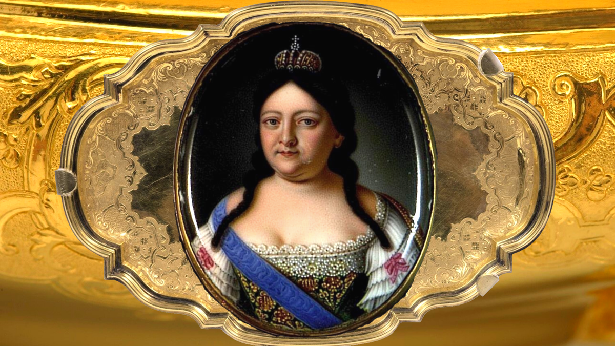 Портрет императрицы Анны Иоанновны, миниатюра 4,1×3,4 см, Григорий Мусикийский, 1730-е гг. 