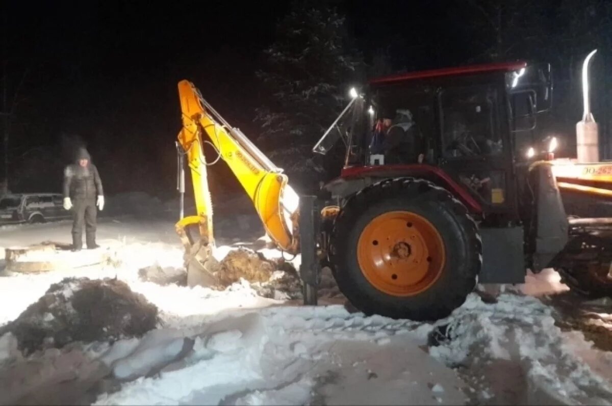    Аварийную ситуацию начали устранять с вечера.