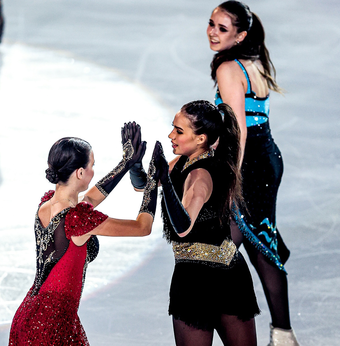 Анна Щербакова и Алина Загитова. Фото: GLOBAL LOOK PRESS