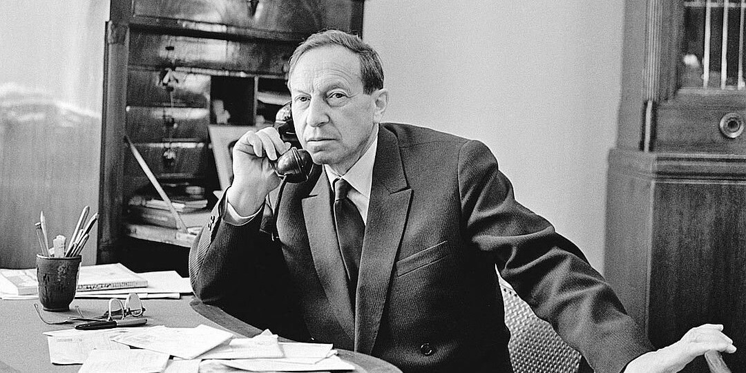 "Бороться и искать, найти и не сдаваться". Вениамин Каверин