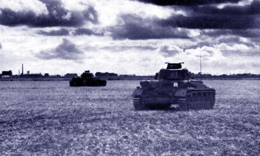 Танки Pz.Kpfw.IV из дивизии «Гроссдойчланд», лето 1942 года

