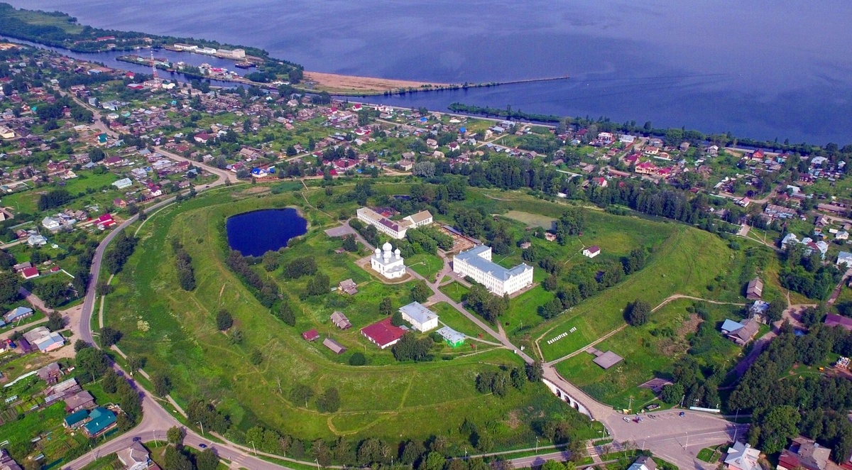 Из открытых источников. Белозерск на Белом озере.