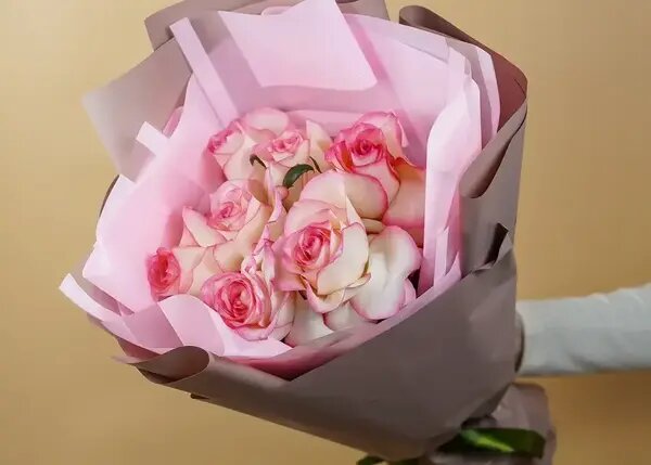   Светло-розовые розы в букете от AzaliaNow Мария Казённова