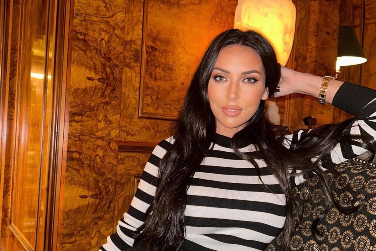    Певица Алсу Социальные сети