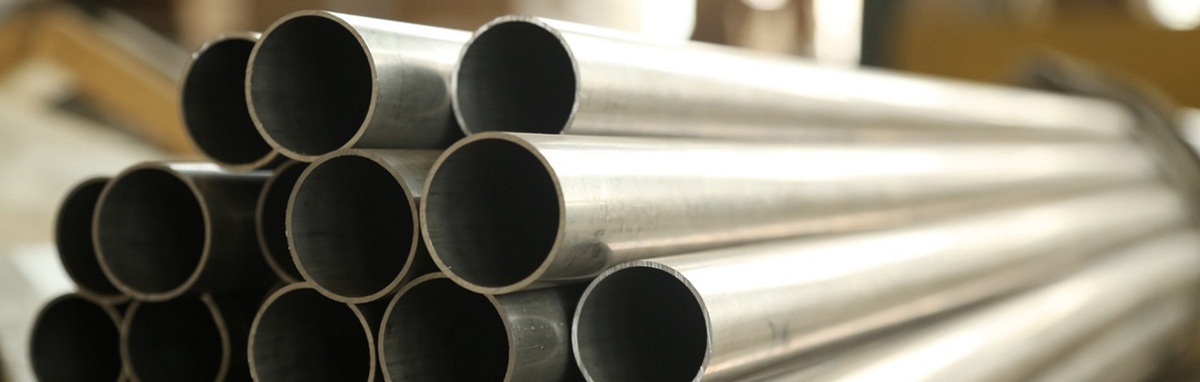 Источник изображения https://www.stl-invest.ru/UPLOAD/2018/08/17/alum_truba_1320_420.jpg