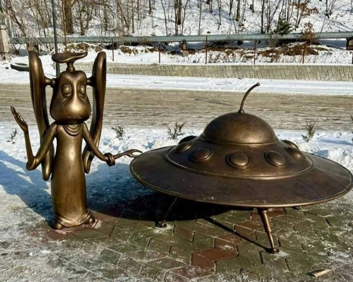 Это Дальнегорск, а история случилась в лесу в Надеждинском районе.