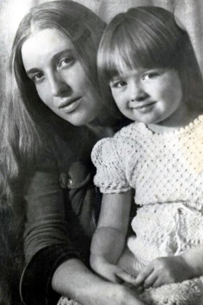 Мать пережила Нику на семь лет