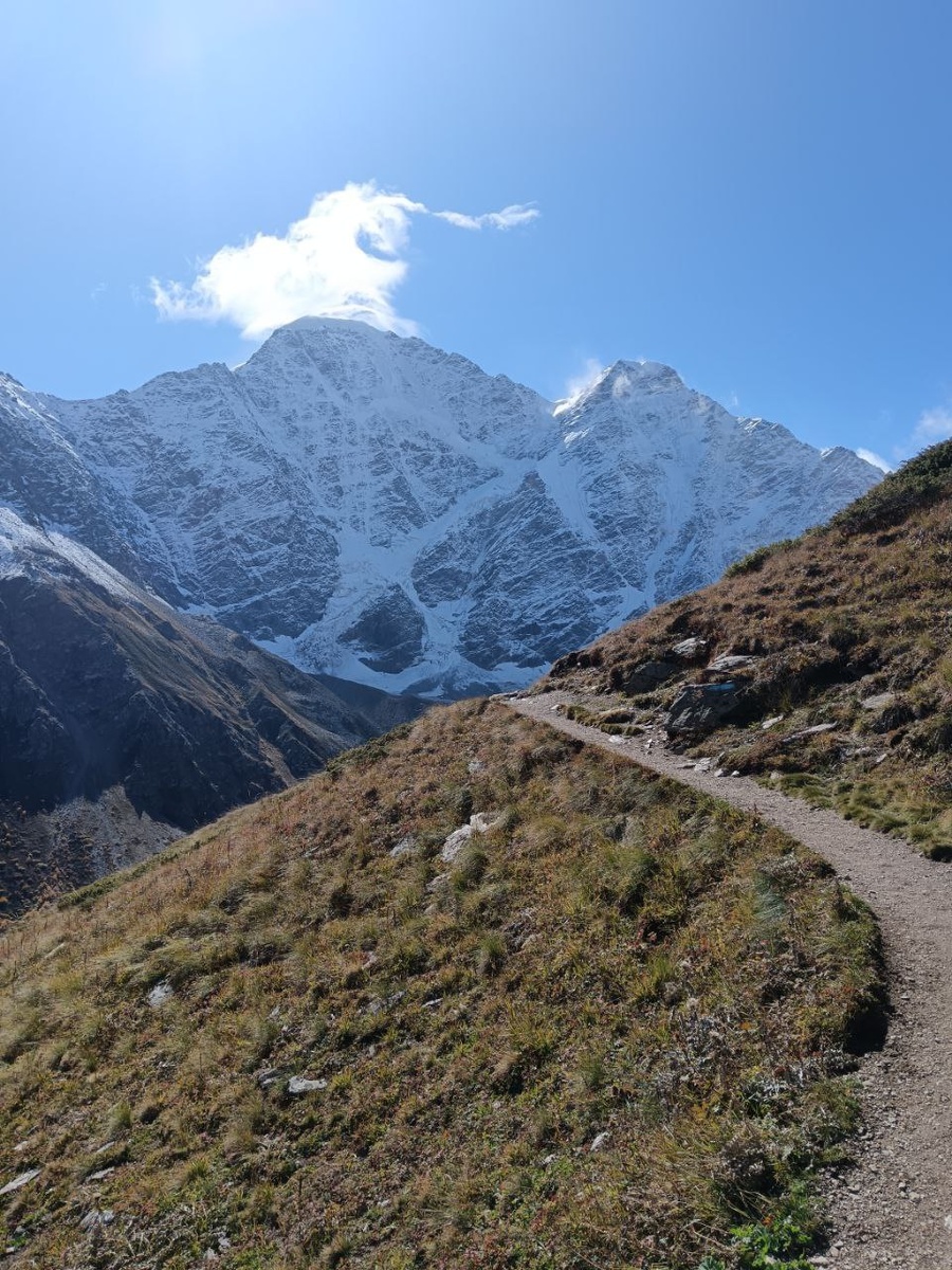 Ледник просто поражает своим масштабом