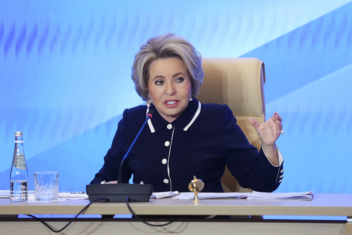    Парламентский фотоархив "Сенатинформ"