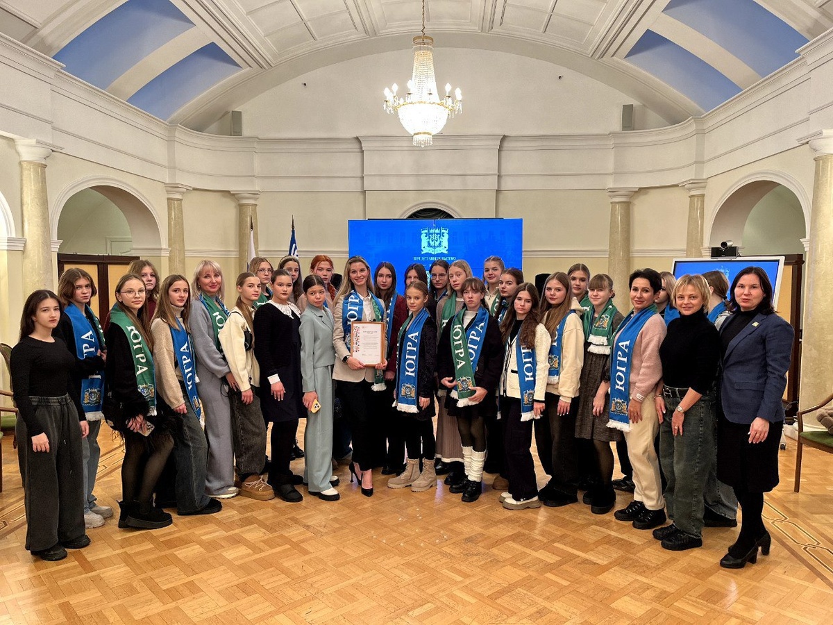    Юные артисты Макеевки остались под большим впечатлением от предновогодней поездки в Москву