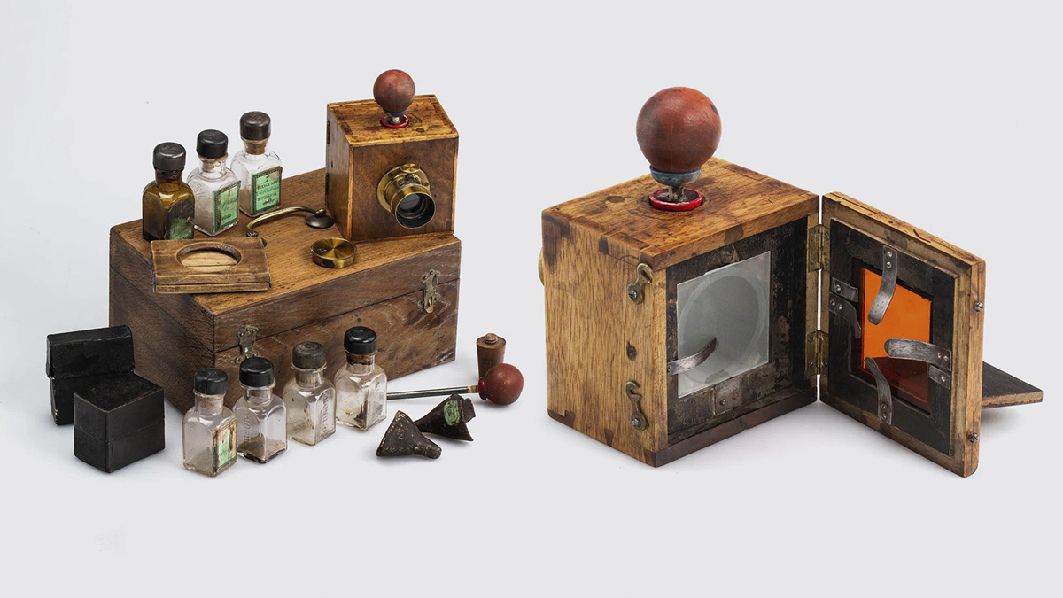 Фотокамера Dubroni. Фотография с сайта coelncameras.com