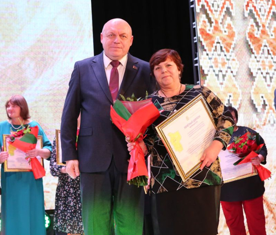     Представителей Копыльщины наградили на торжественном форуме в Дзержинске