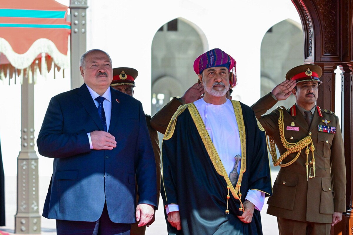    Церемония встречи президента Республики Беларусь Александра Лукашенко с султаном Омана Хайсамом бен Тареком Аль Саидом / Источник: © Официальный портал президента Белоруссии