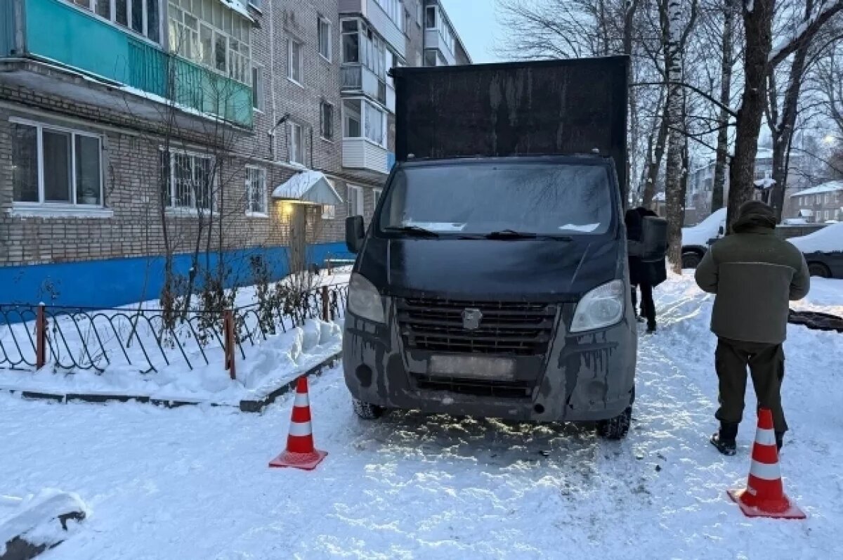    82-летняя пенсионерка погибла под колёсами грузового авто в Ижевске