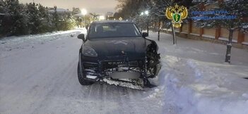 «Порше» Сорокиной выскочил на тротуар