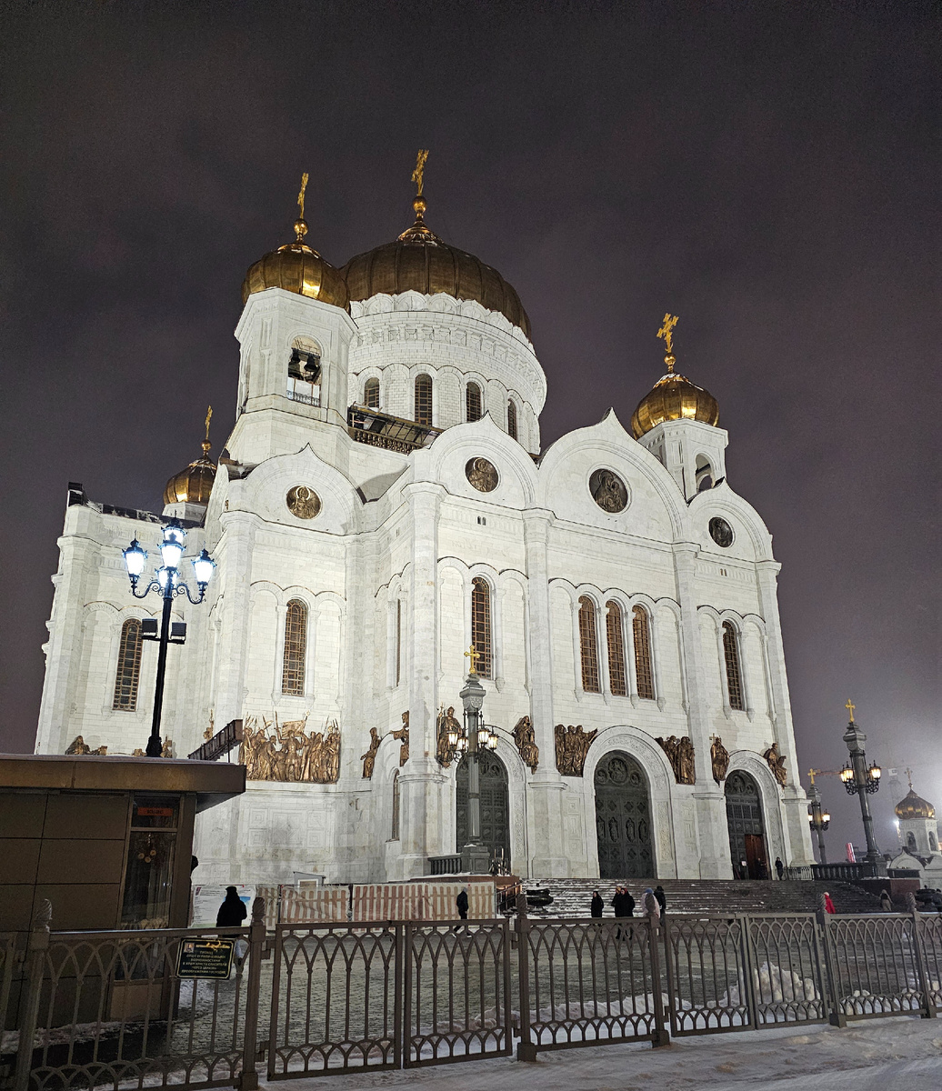Храм Христа Спасителя (фото автора Л.Баевой)