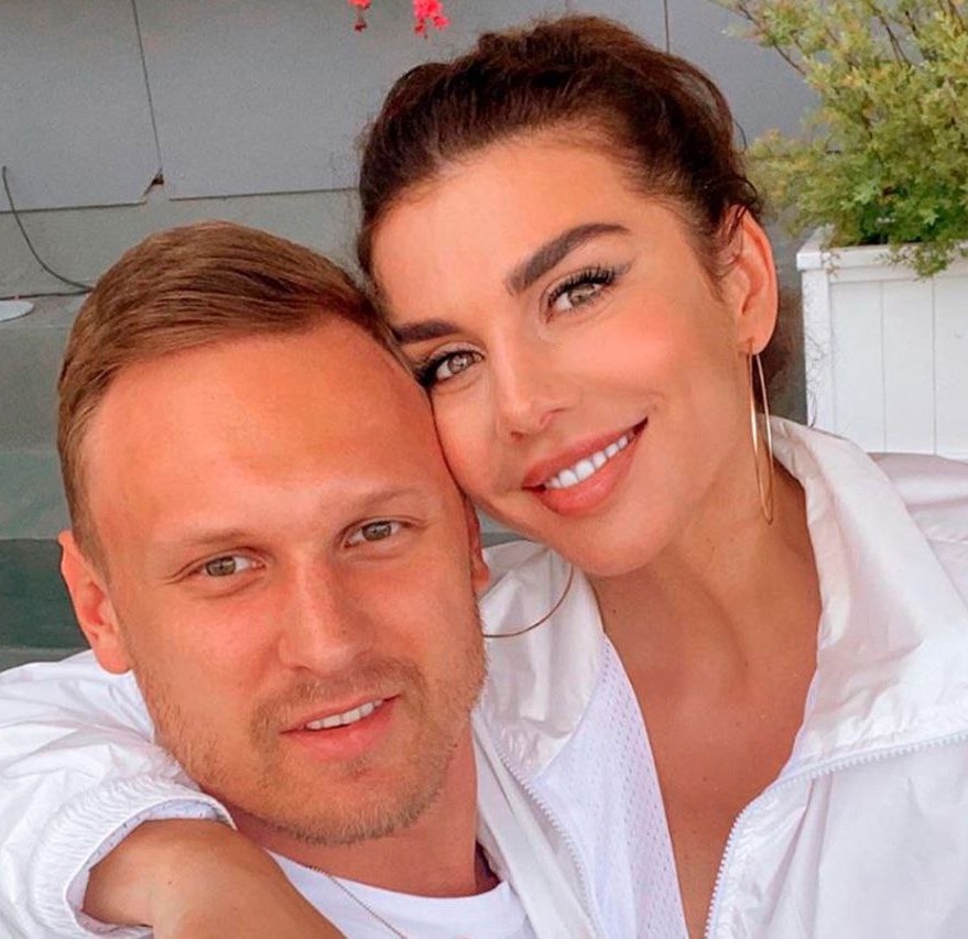 Анна Седокова и Янис Тимма. Свободные интернет-источники