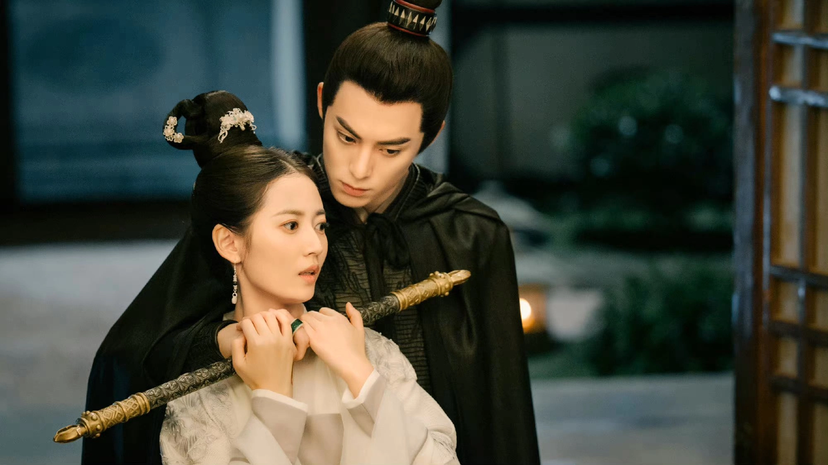 Любовь евнуха к женщине императора, как китайская шкатулка - проще сломать, чем открыть