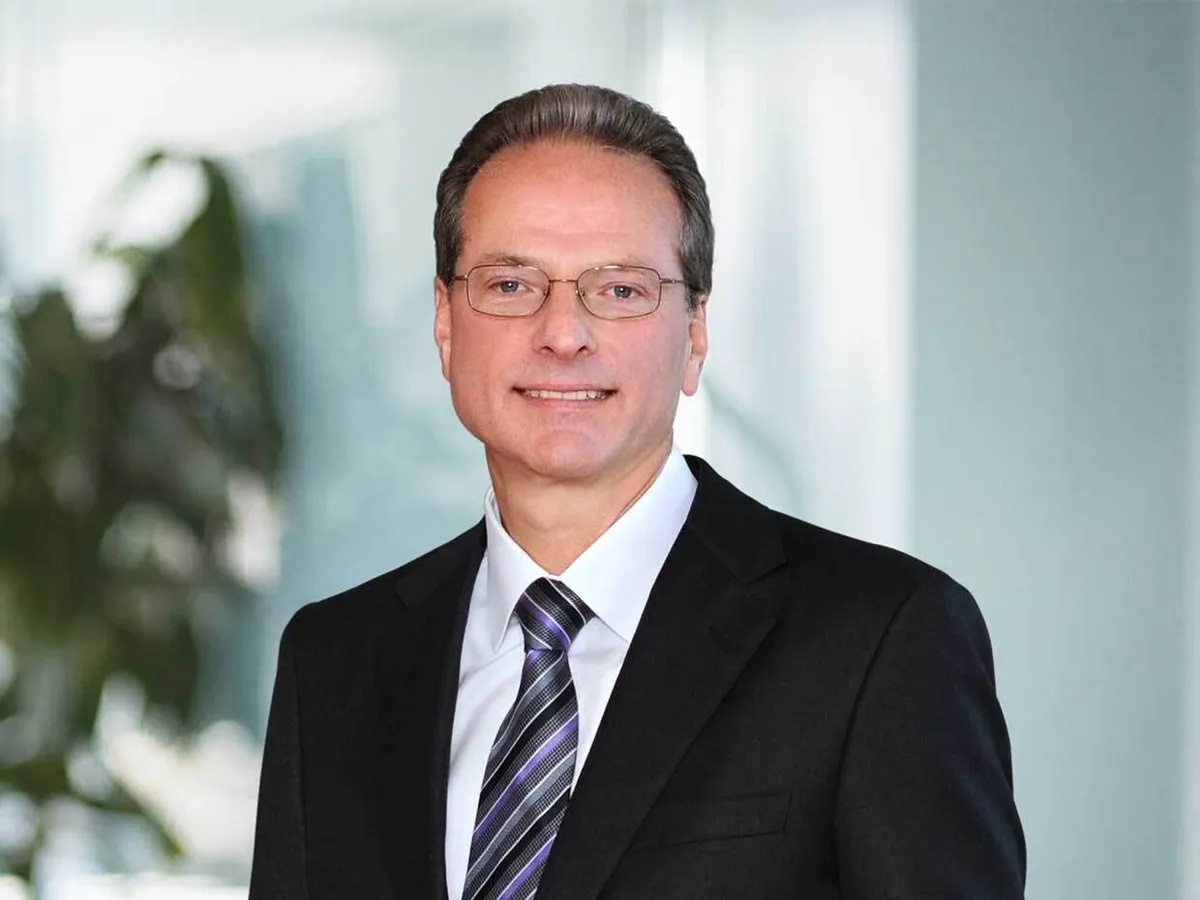 Генри Самуэли
