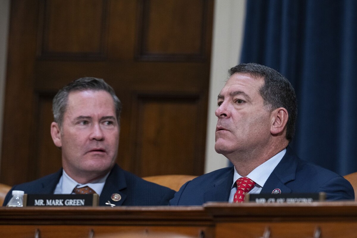    Майкл Уолц (на фото справа) / Источник: © Global Look Press/Annabelle Gordon — CNP/Consolidated News Photos